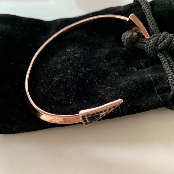 House of Harlow cuff - Picture 3 of 9